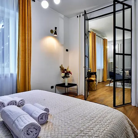 Апартаменты Chiclife - Lilienblum Chic Borgo Santa Caterina Бергамо