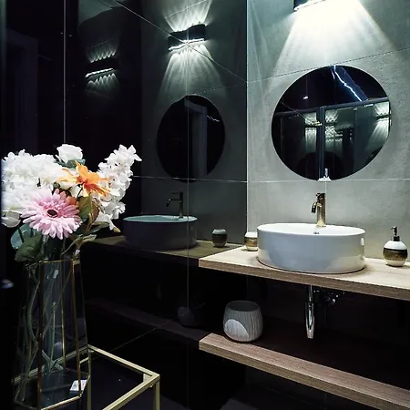 Апартаменты Chiclife - Lilienblum Chic Borgo Santa Caterina *